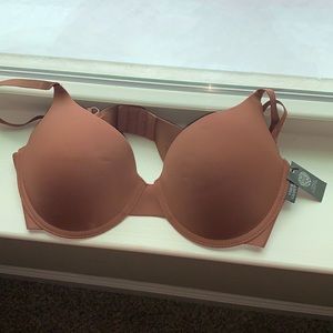 Vince Camuto seamless tshirt bra 36C in cocoa